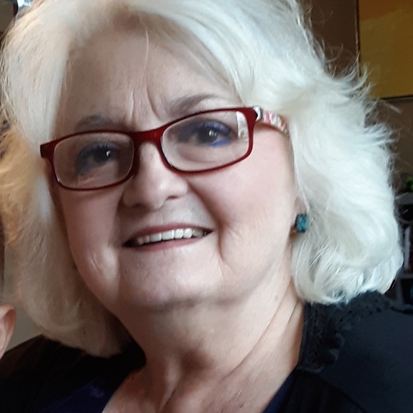 Meet your Posher, Dawn - Picture 1 of 1